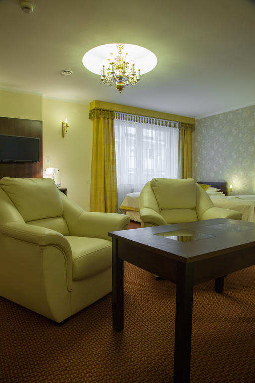 Hotel Ostrawa Wodzislaw Slaski Exterior photo